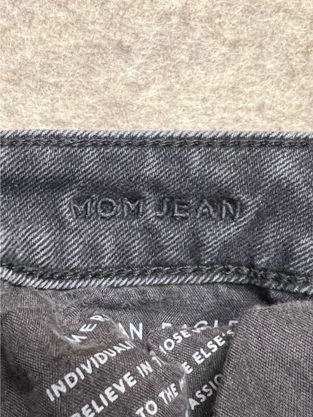 American Eagle High Rise Distressed Mom Jeans Stretch Baggy Ripped Black Denim 2 - Picture 7 of 10